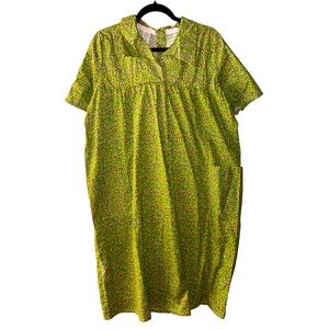 Open back dress with pockets (Sz Large) for seniors,patients, or disabled adults